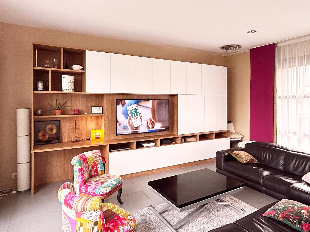 Un meuble Tv sur mesure.