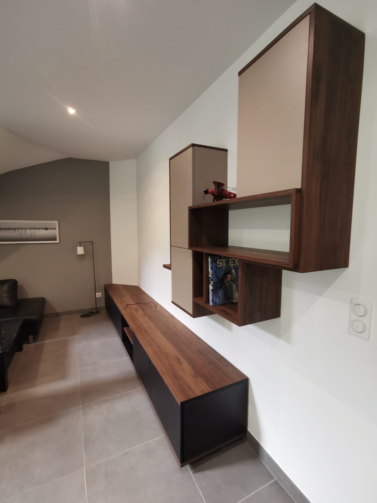 Meuble TV et niches
