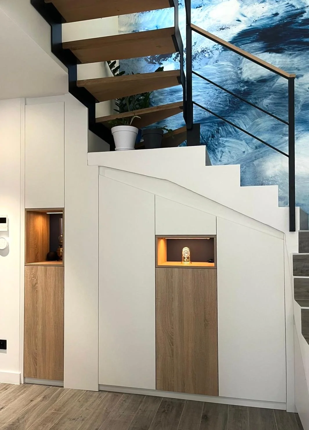 COMMENT EXPLOITER PLEINEMENT UN ESPACE SOUS ESCALIER ?