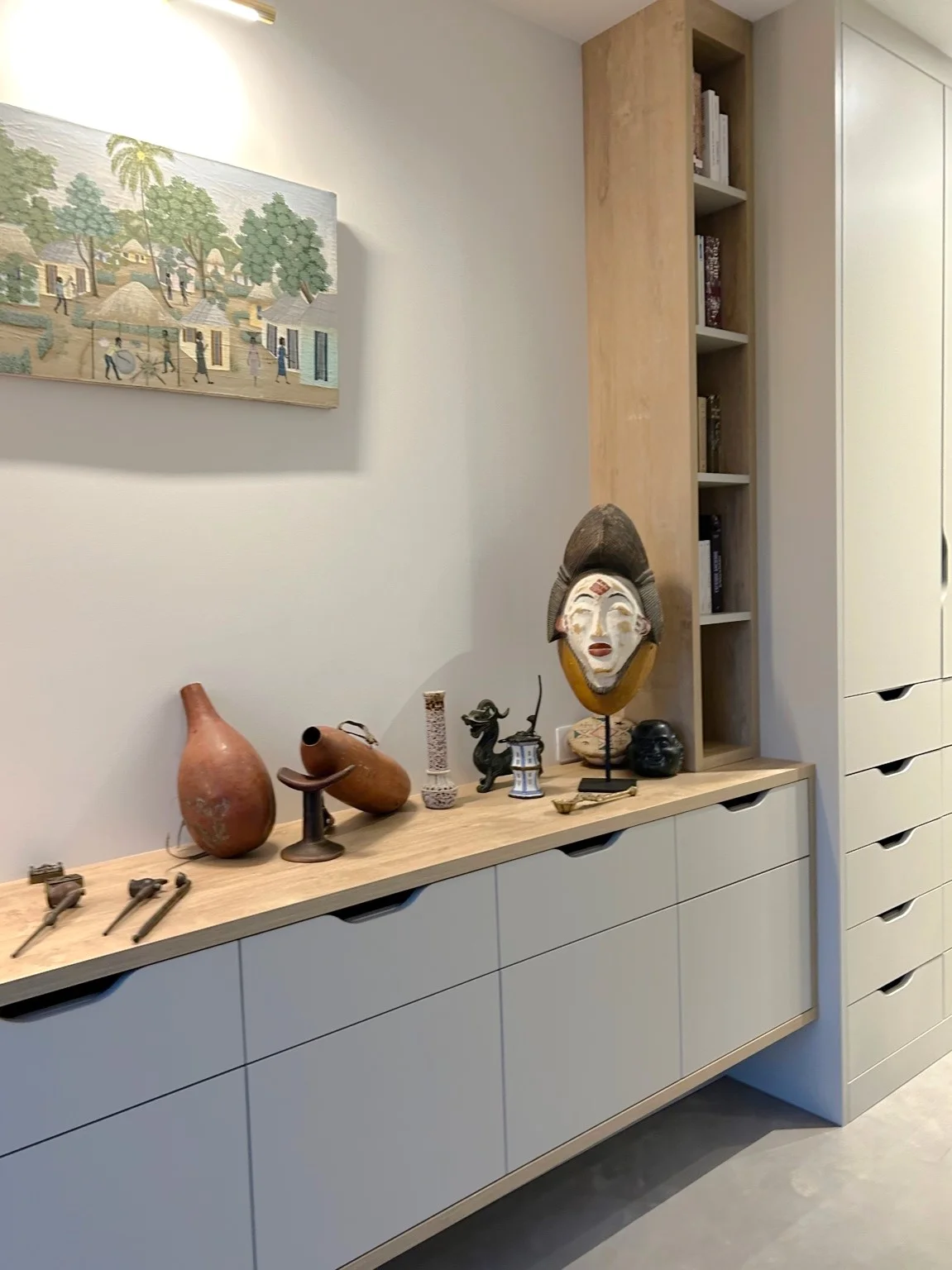 INTÉGRER UN GRAND PLACARD DANS UNE CHAMBRE SANS ALOURDIR L'ESPACE ?