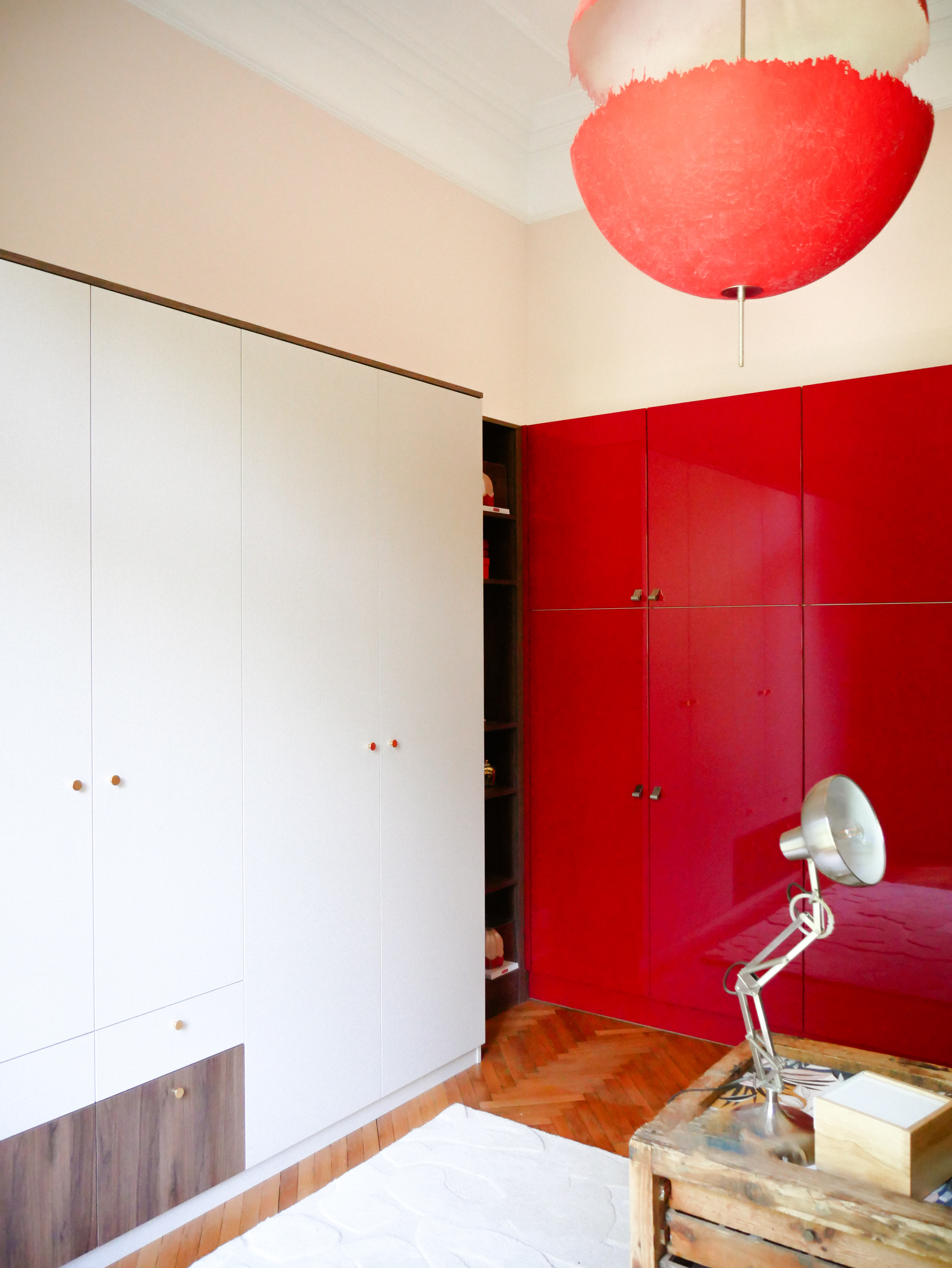 PEUT-ON FAIRE ÉVOLUER UN DRESSING EXISTANT SANS TOUT REFAIRE ?
