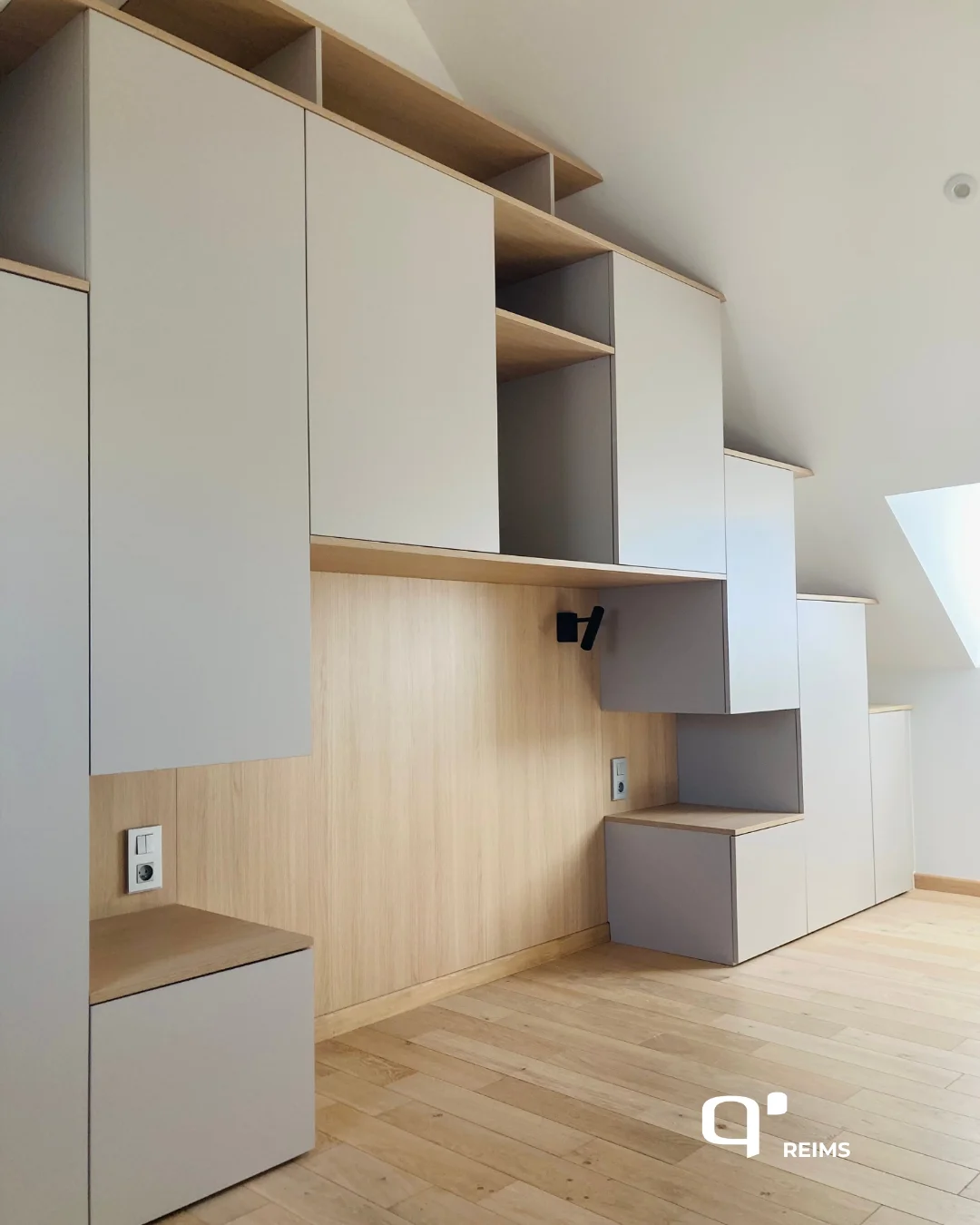 Optimiser des combles avec un dressing autour du lit : tout est possible avec Quadro Reims Tinqueux
