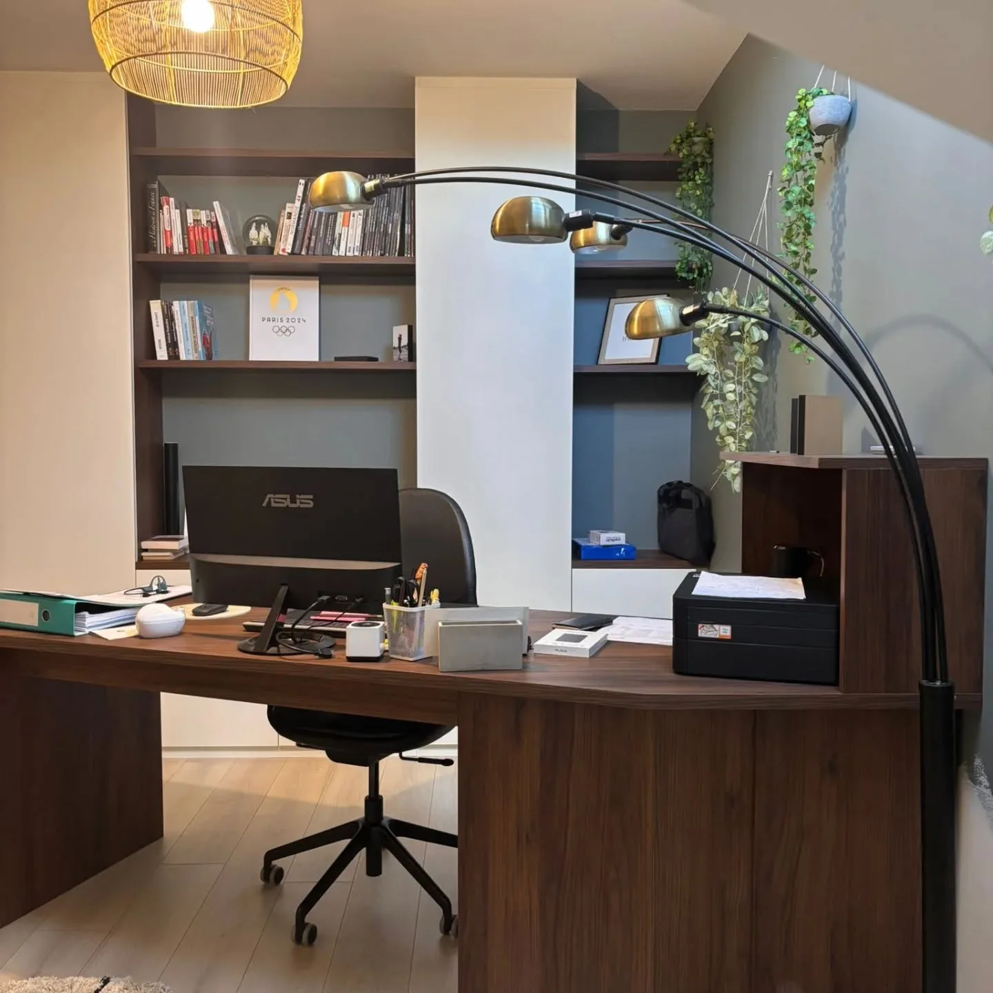 Création d'un bureau professionnel a Louannec.