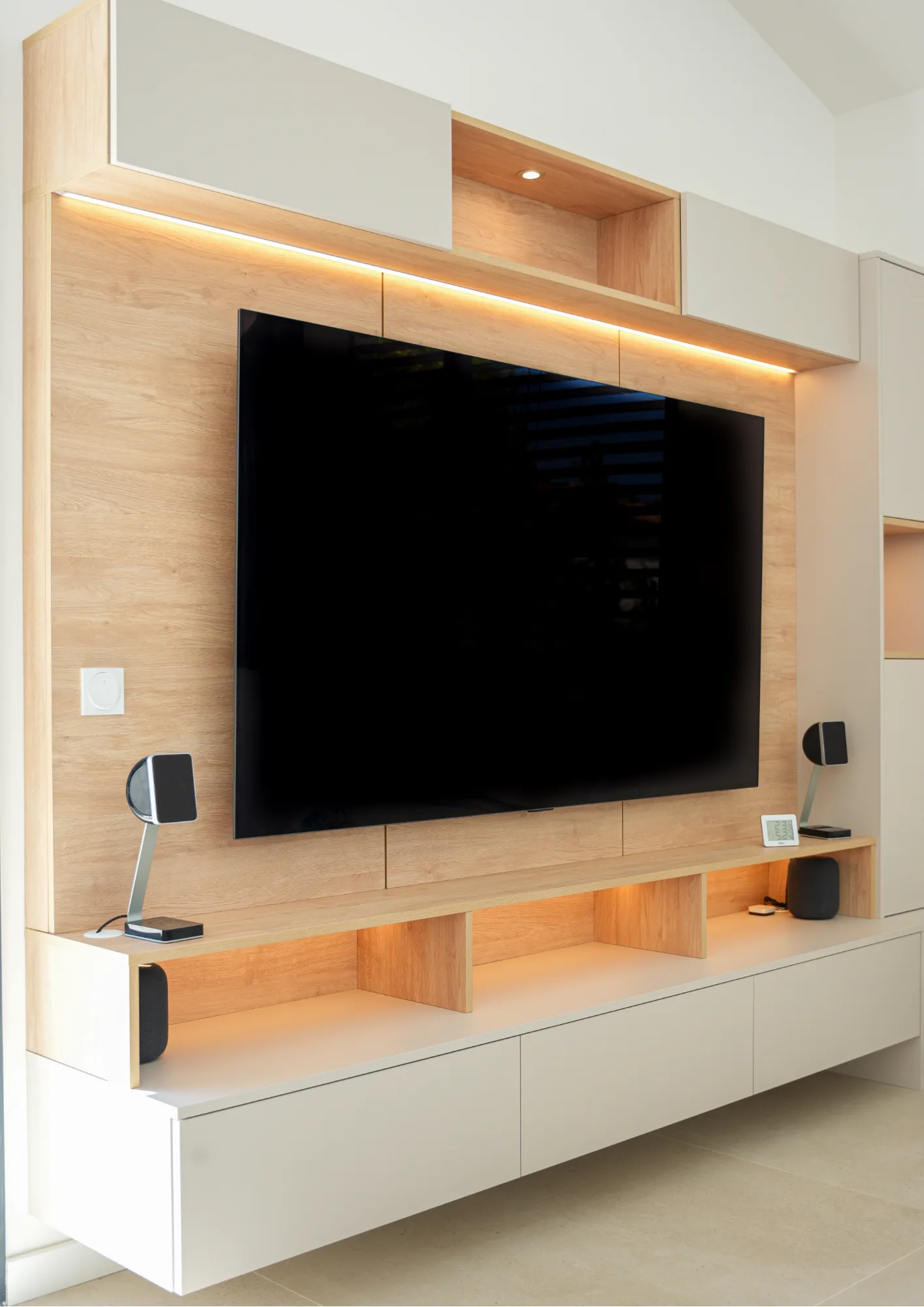 QUELS DÉTAILS PEUVENT FAIRE LA DIFFÉRENCE SUR UN MEUBLE TV ?
