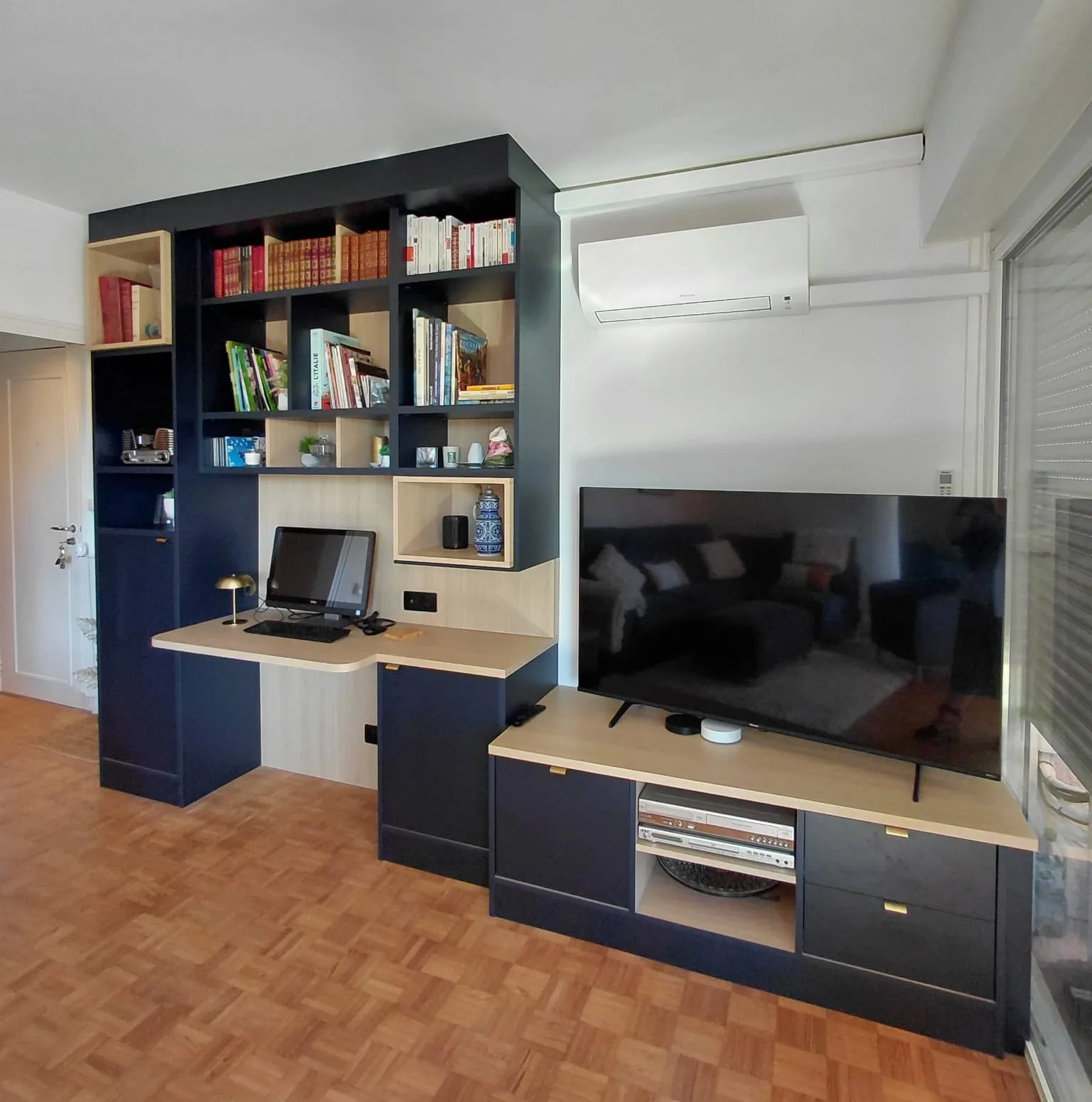 Bibliothèque et meuble TV